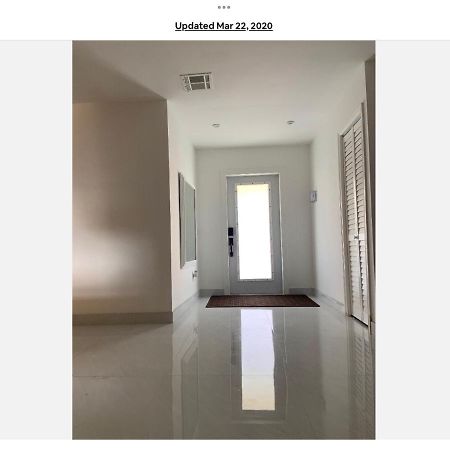 Room & Private Bathroom Бока Ратон Екстериор снимка